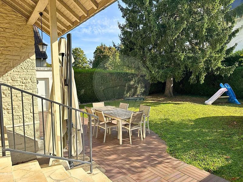 Maison - 115 m² - 6 pièces