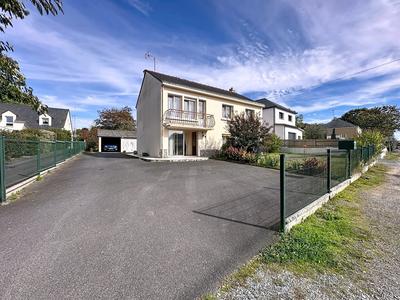 Maison - 124 m² - 8 pièces