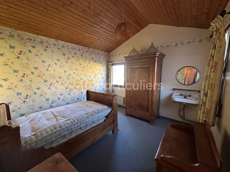 Maison - 144 m² - 8 pièces