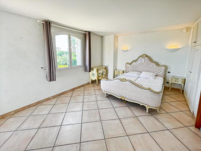 Villa - 185 m² - 5 pièces