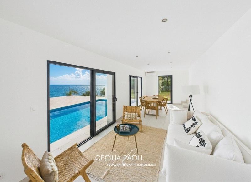 Villa - 316 m² - 9 pièces