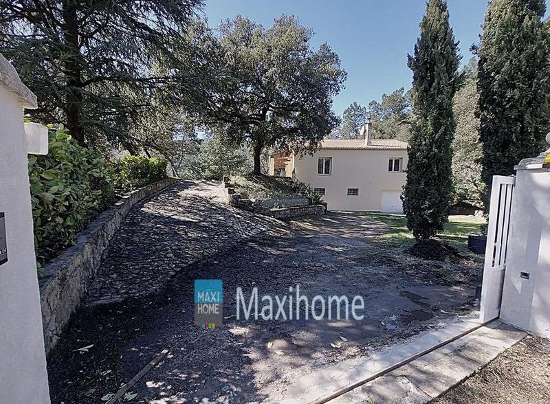 Maison - 89 m² - 5 pièces