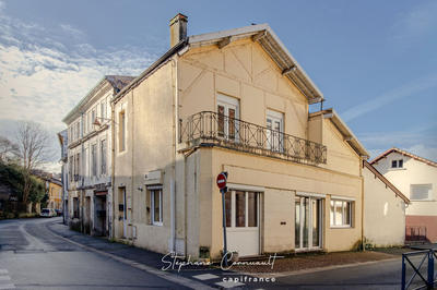 Immeuble - 116 m² - 6 pièces