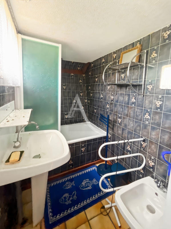 Maison - 80 m² - 5 pièces