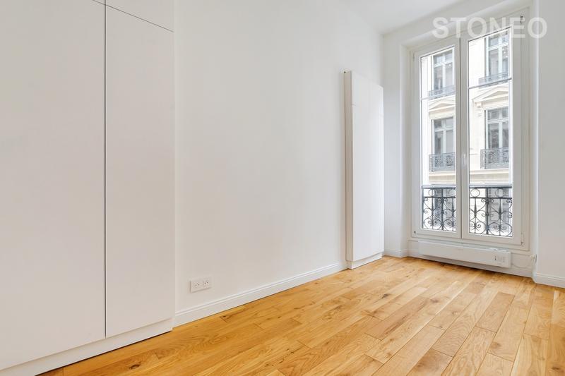 Appartement ancien - 129 m² - 5 pièces