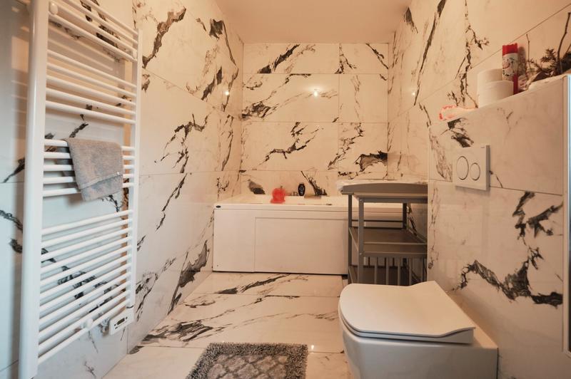 Maison - 180 m² - 7 pièces