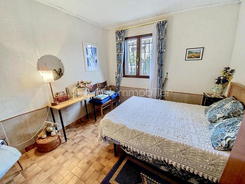 Maison - 180 m² - 6 pièces