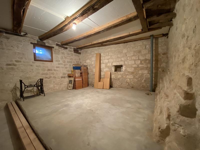 Propriété - 250 m² - 7 pièces