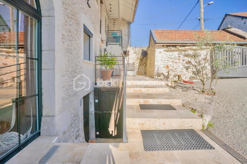 Maison - 190 m² - 7 pièces