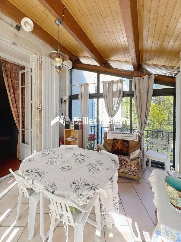 Propriété - 268 m² - 14 pièces