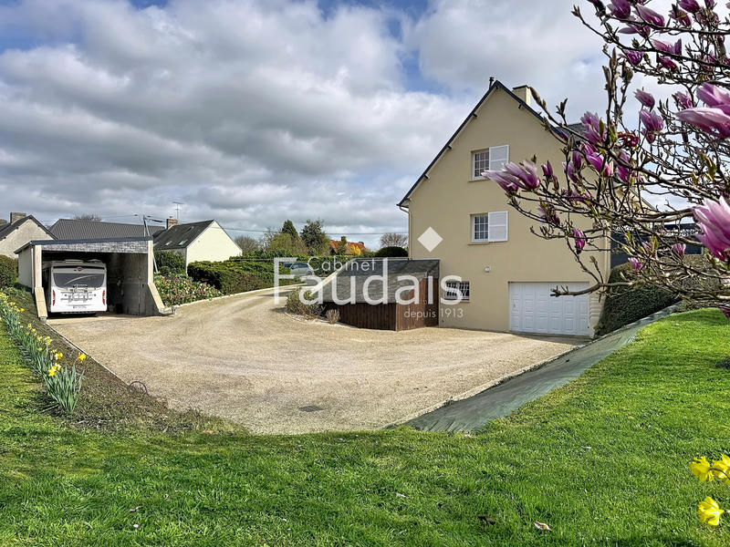 Maison - 135 m² - 7 pièces