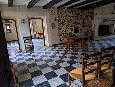 Maison - 359 m² - 11 pièces