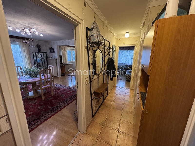 Appartement - 81 m² - 3 pièces