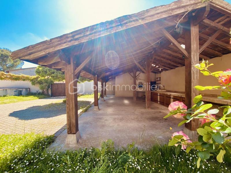 Propriété - 170 m² - 6 pièces