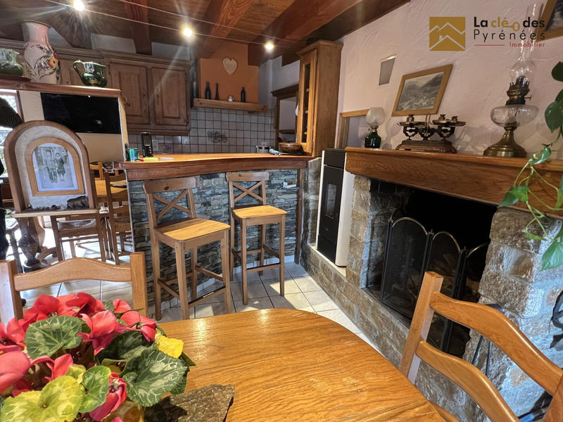 Maison traditionnelle - 81 m² - 4 pièces