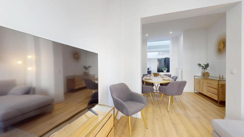 Maison - 142 m² - 10 pièces