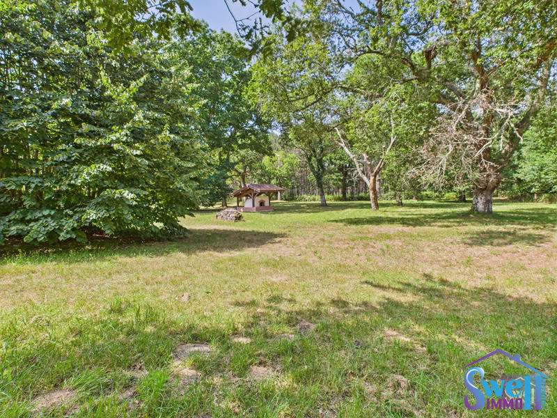 Maison contemporaine - 272 m² - 9 pièces