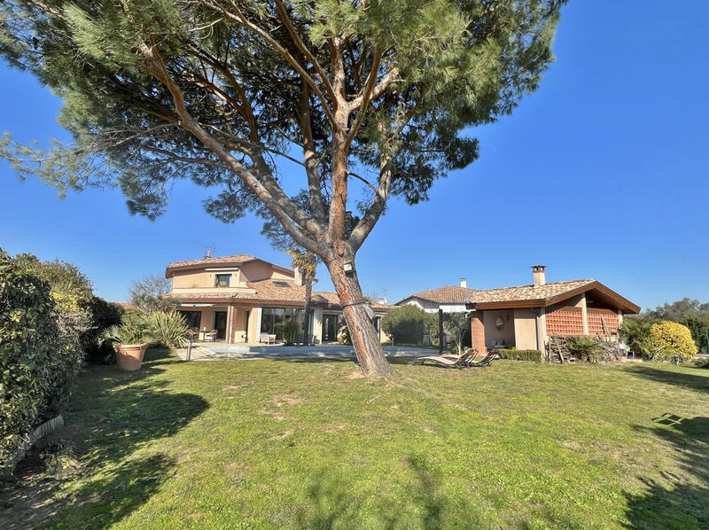 Villa - 216 m² - 7 pièces