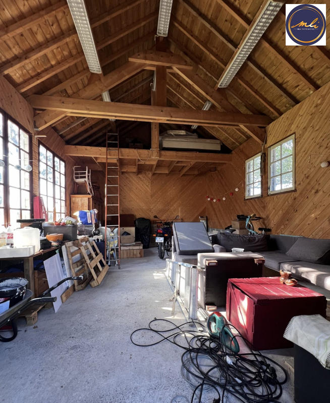 Maison traditionnelle - 128 m² - 9 pièces