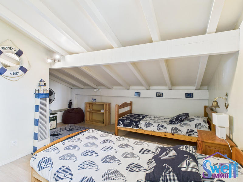 Maison traditionnelle - 140 m² - 6 pièces