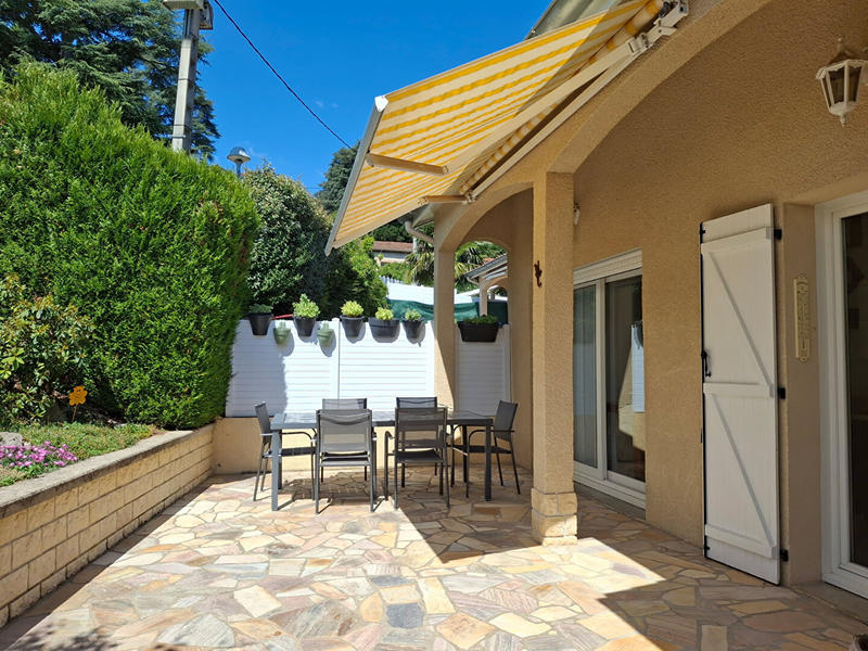 Maison - 93 m² - 5 pièces