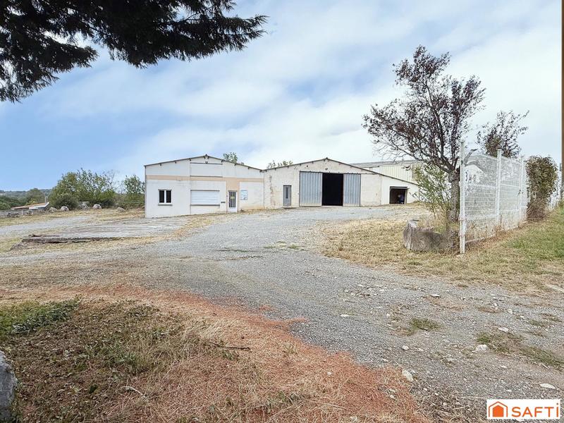 Local commercial - 496 m² - 7 pièces
