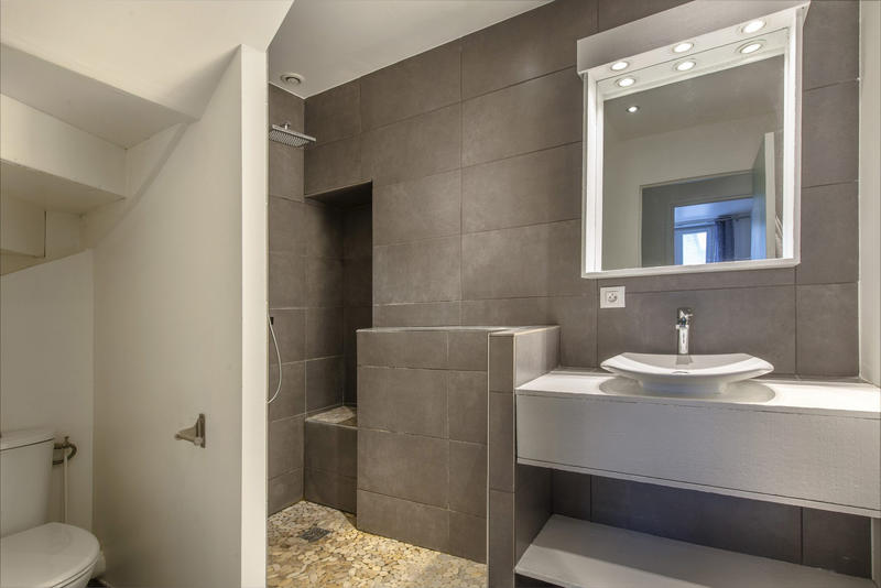 Appartement - 83 m² - 5 pièces