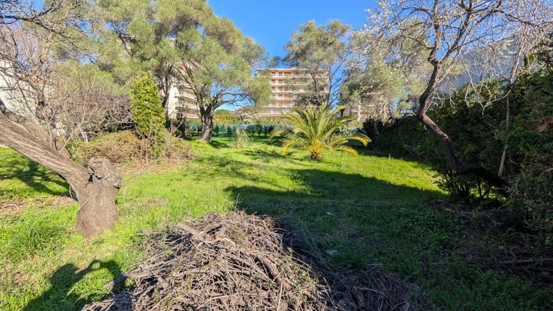 Maison - 220 m² - 9 pièces