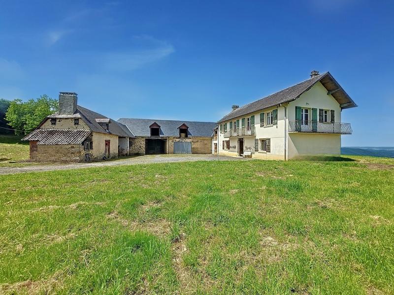 Maison - 180 m² - 6 pièces