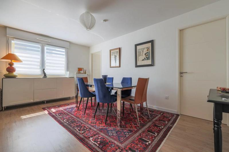 Appartement - 99 m² - 5 pièces