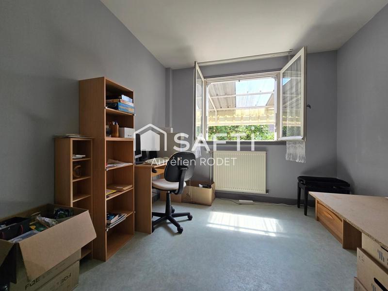 Maison - 168 m² - 8 pièces