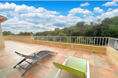 Villa - 157 m² - 7 pièces