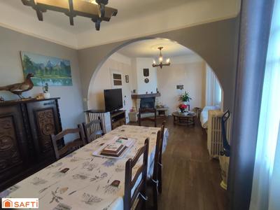 Maison - 105 m² - 5 pièces