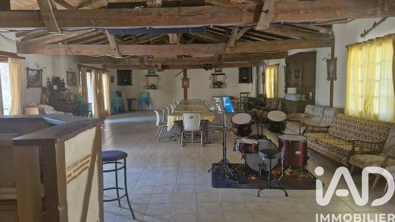 Maison - 400 m² - 17 pièces