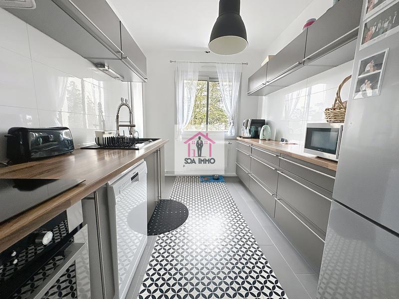 Appartement - 96 m² - 5 pièces