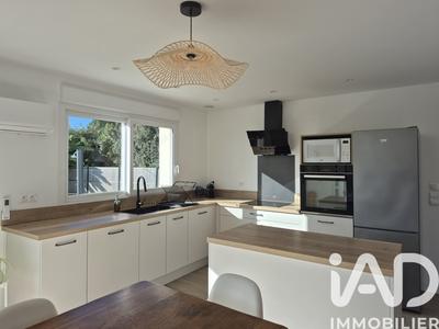 Maison - 96 m² - 5 pièces