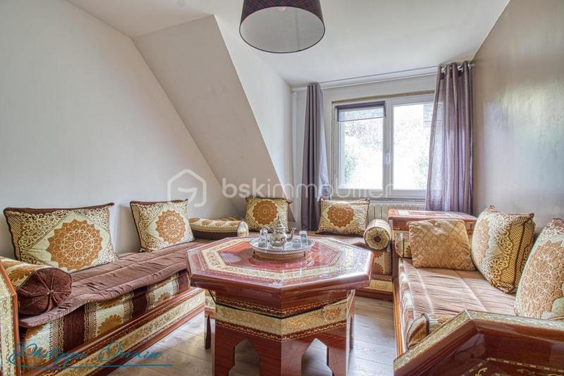 Maison - 80 m² - 5 pièces