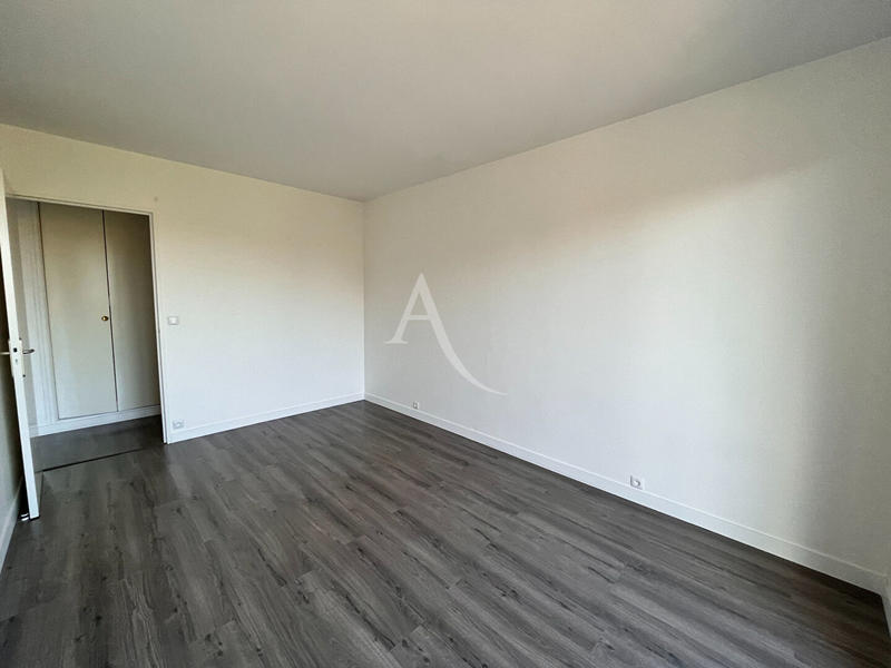 Appartement - 120 m² - 5 pièces