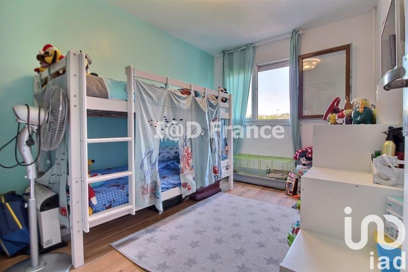 Appartement - 80 m² - 4 pièces