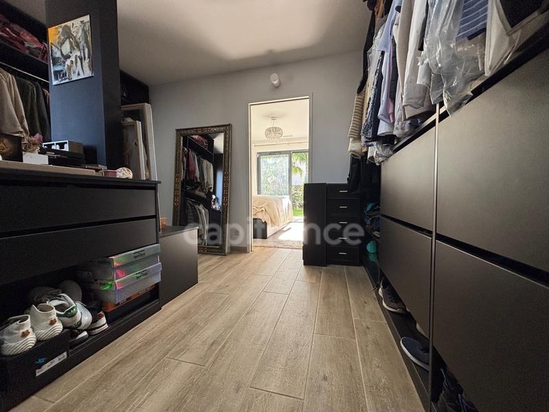 Maison - 200 m² - 6 pièces