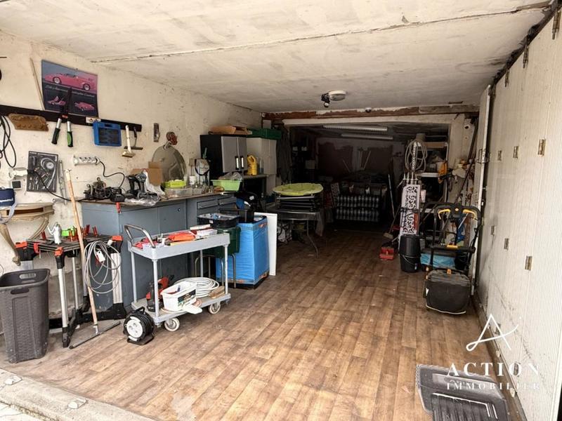 Maison - 200 m² - 5 pièces