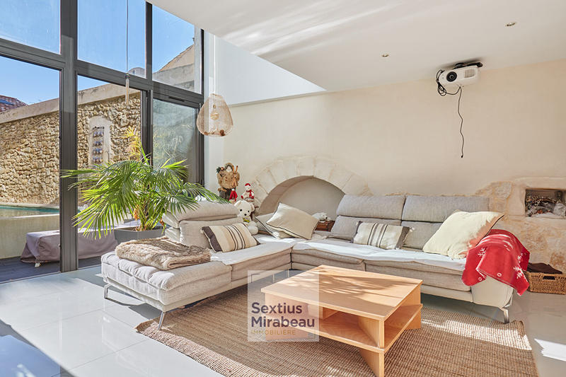 Maison - 288 m² - 5 pièces