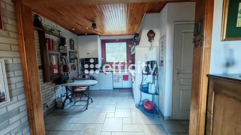 Maison traditionnelle - 162 m² - 5 pièces