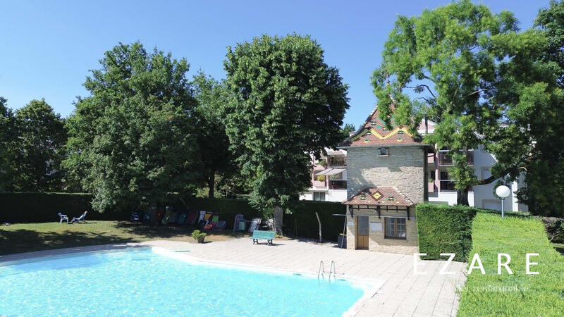 Appartement - 140 m² - 6 pièces