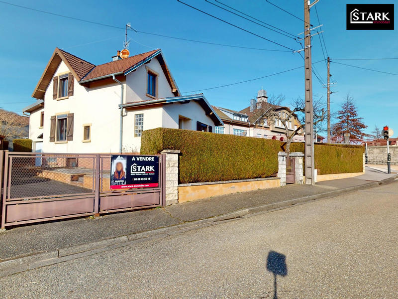 Maison - 101 m² - 5 pièces