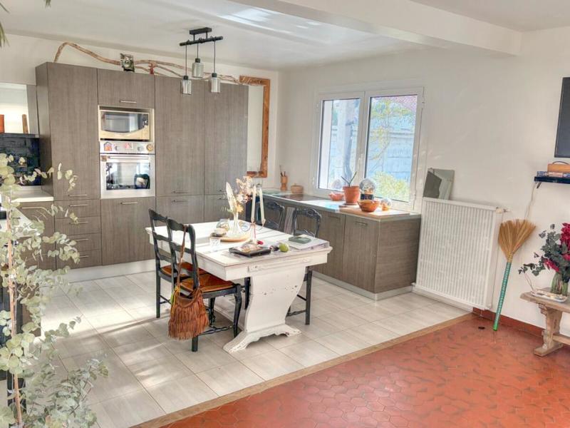 Maison - 220 m² - 8 pièces