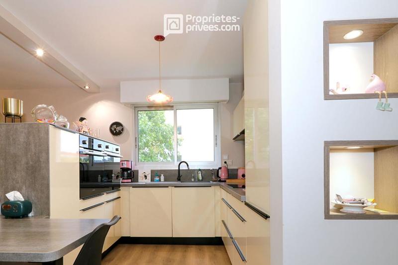 Appartement - 97 m² - 5 pièces