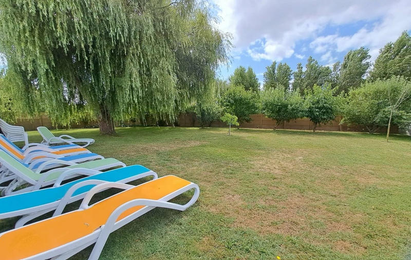 Maison - 258 m² - 13 pièces