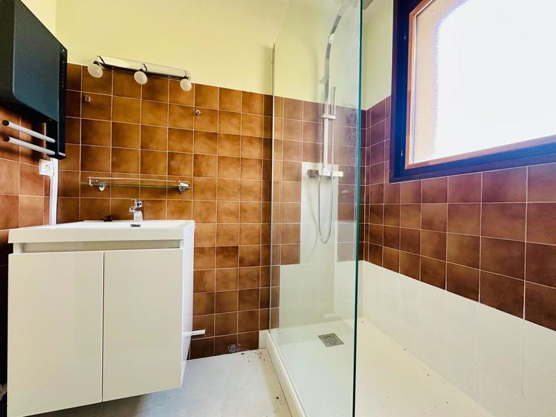 Local commercial - 500 m² - 18 pièces