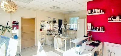 Local commercial - 66 m² - 4 pièces